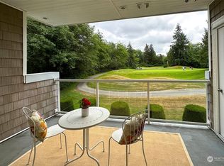5600 Harbour Pointe Blvd UNIT 1-107, Mukilteo, WA 98275
