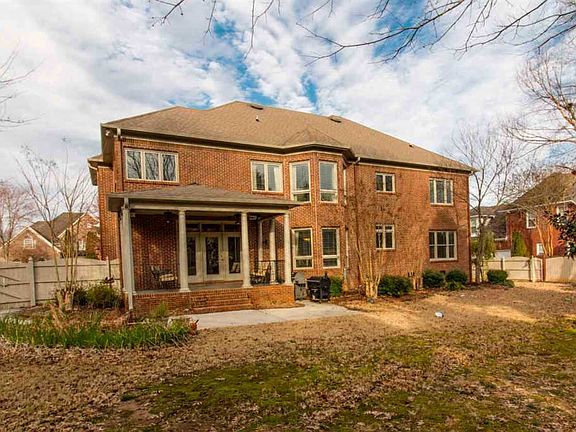 4th image of 3104 Greystone Dr SE