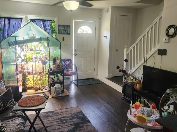 4432 Manorview Rd, Baltimore, MD 21229
