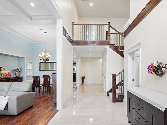 5th image of 9551 Saunders Rd