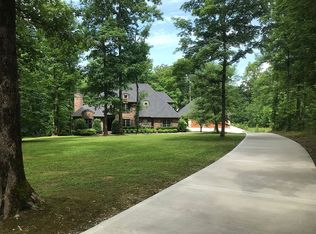 1198 Johnny Hall Rd, Burns, TN 37029