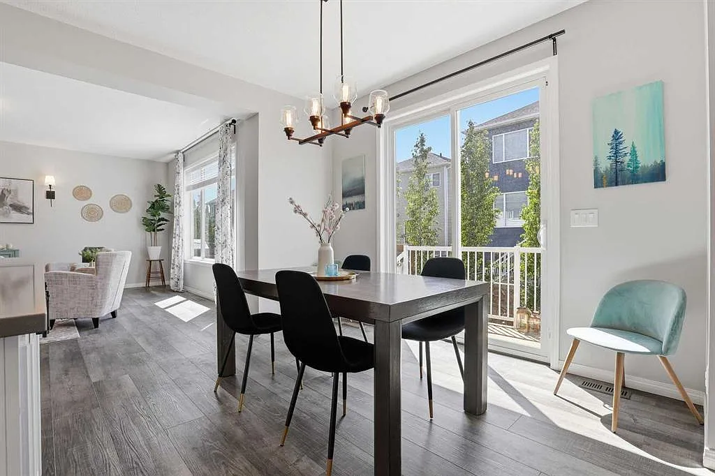Spacious 3,000+ Sq. Ft. Yorkville Home | Up to 4 Bedrooms | Double Garage (IP60) — Photo 3