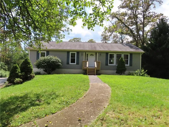 140 Benton Moore Road, Hopewell Junction, NY 12533