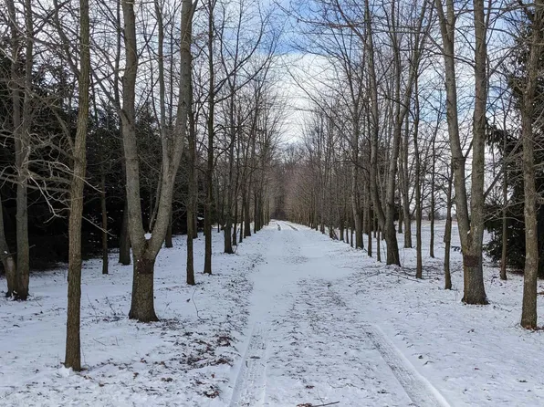 300 West St, Liberty Center, IN 46766