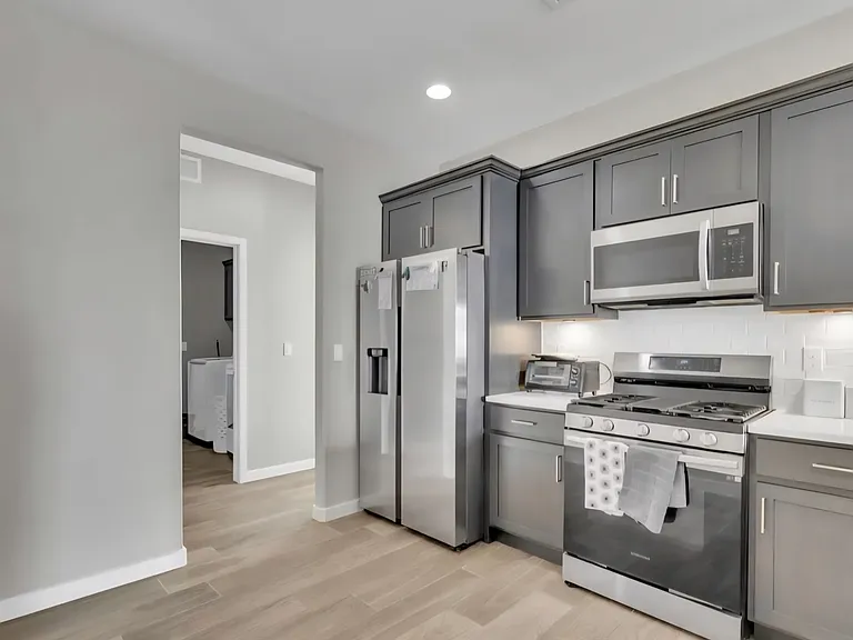 4524 Mark Avizo St — Photo 5