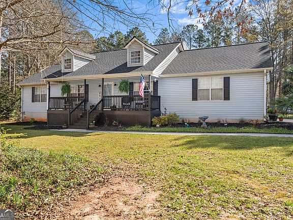 2nd image of 466 Grove Pointe Ct