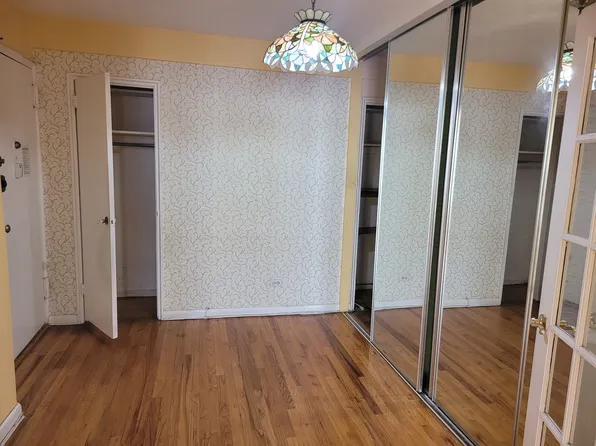 3060 Ocean Avenue image 6 of 22