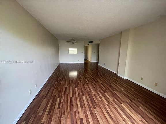 4th image of 1100 NW 87th Ave APT 505