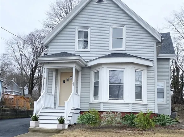 137 Winter St, Brockton, MA 02302