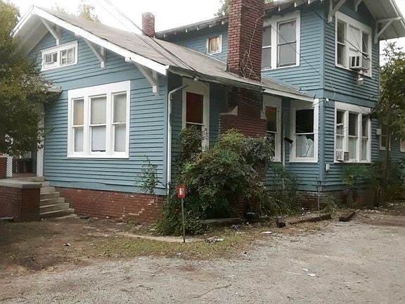 3rd image of 738 & 728 1st St SW