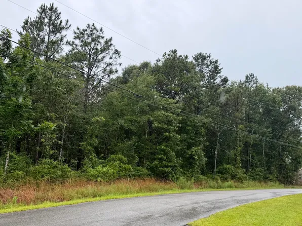 S Highlands Dr, Poplarville, MS 39470
