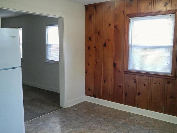 4th image of 2035 Coburn Blvd APT 2