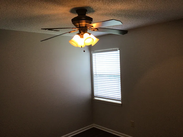 13615 Portpatrick Ln — Photo 15