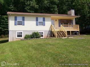 536 Tulip Poplar Dr, Linden, VA 22642