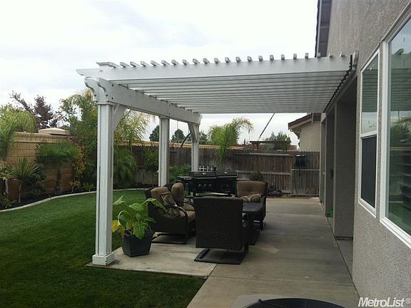 2nd image of 1710 Dalia Ln