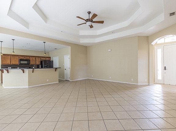 3rd image of 21 Hacienda Dr