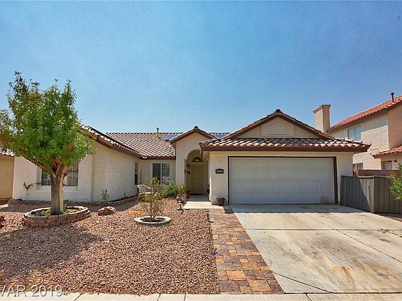 2nd image of 1625 Santa Lucia Dr