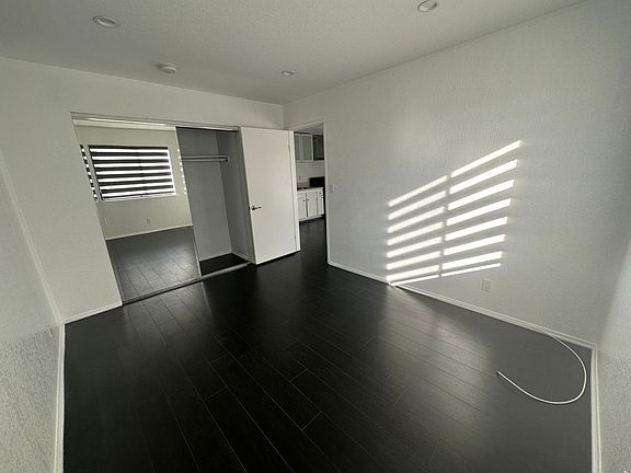 2nd image of 827 S Wilton Pl APT 307
