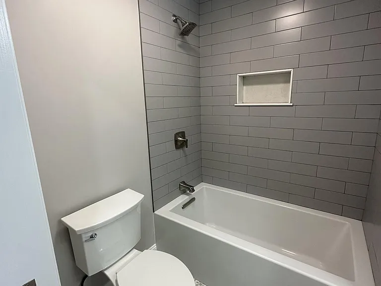 36 Center St #B — Photo 10