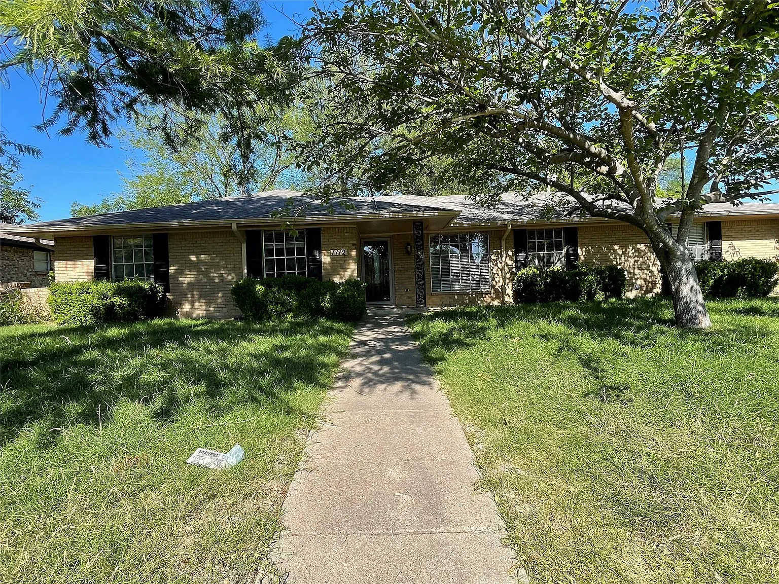 3 bed, 1871 sqft, $2,150 — Photo 1