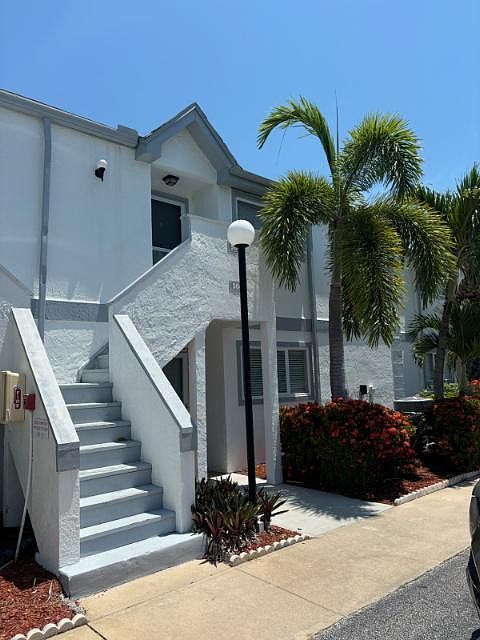 1st image of 506 Beach Park Ln #212