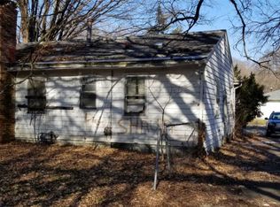 2330 W Howett St, Peoria, IL