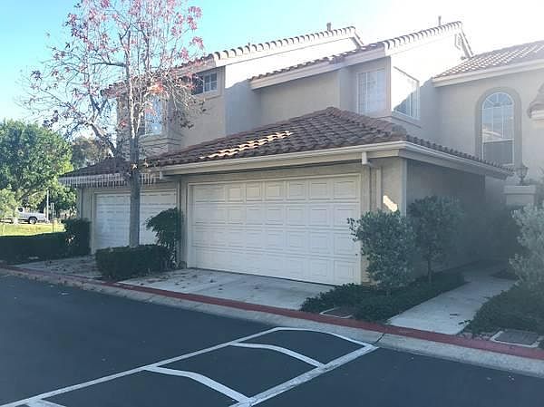 1st image of 12404 Creekview Dr