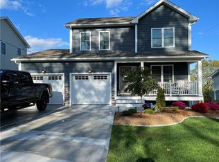 140 Whiting St, Cranston, RI 02920