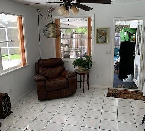 4th image of 105 Fenimore Ln