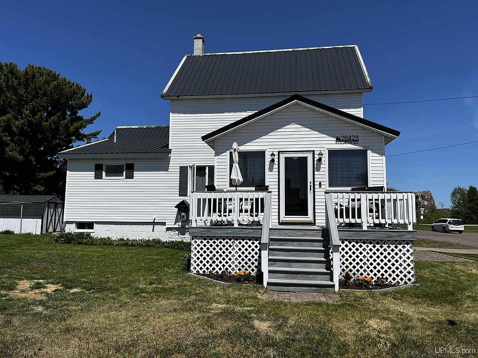 1st image of 26428 4th St
