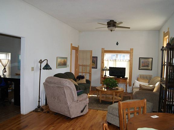 2nd image of 716 S 4th St