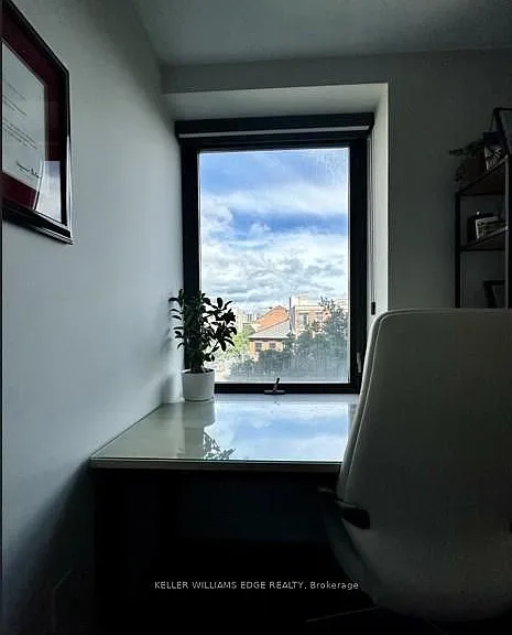 112 King St E #405 — Photo 26