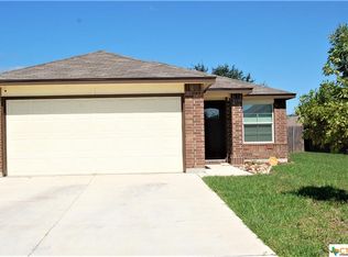 1611 Windridge Dr, Lockhart, TX 78644