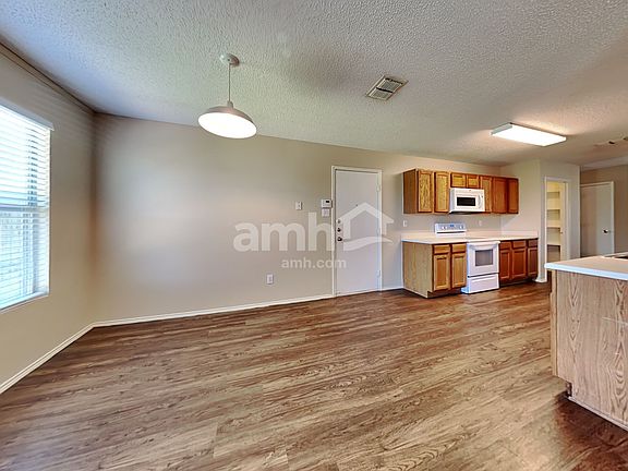 5th image of 1755 Cliffbrook Dr