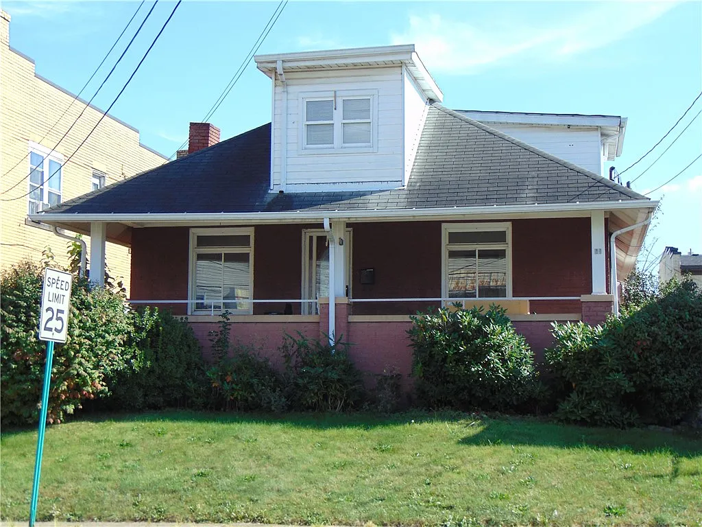 512 Broad Ave photo 1