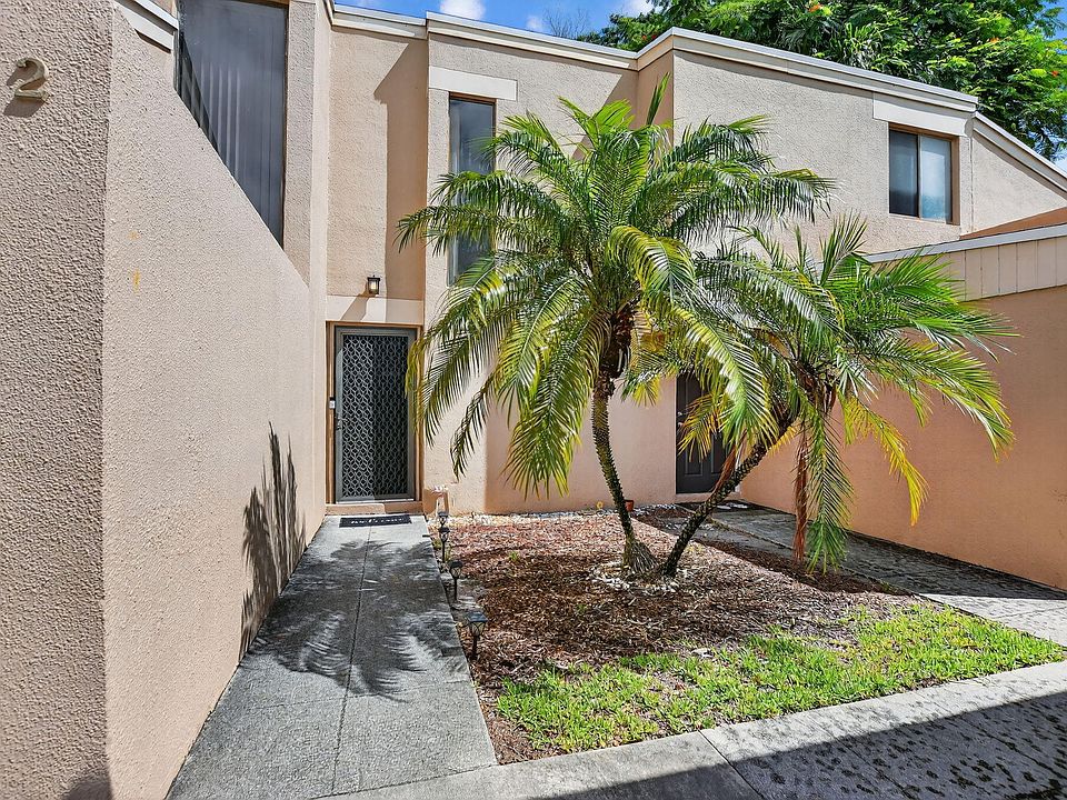 1st image of 1061 NW 13th Street #2