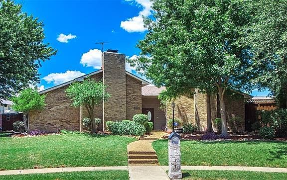 2nd image of 3809 Galleria Ct