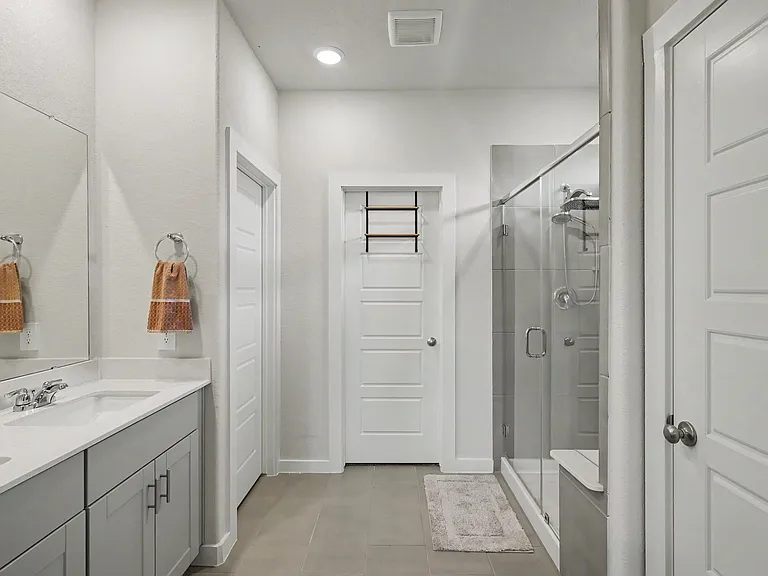 1701 Cayden Oak Ln — Photo 11