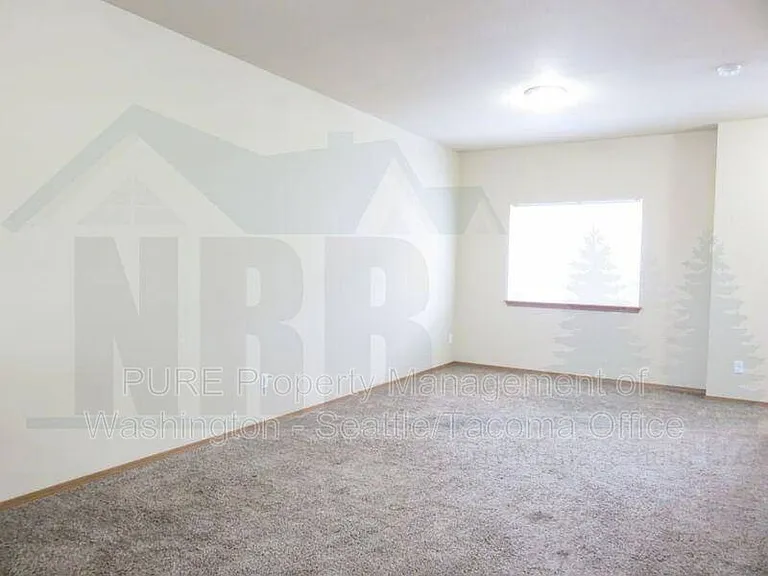 8015 Pacific Ave #20 — Photo 9
