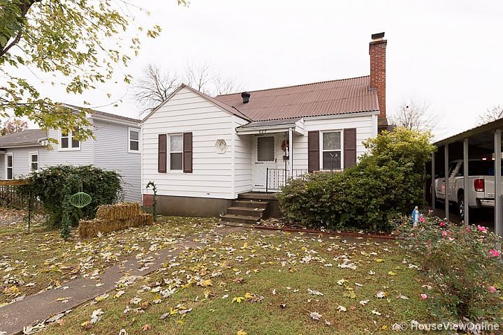 1st image of 627 Whitelaw Ave