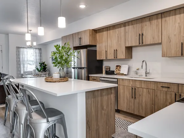 Broadstone Townhomes
