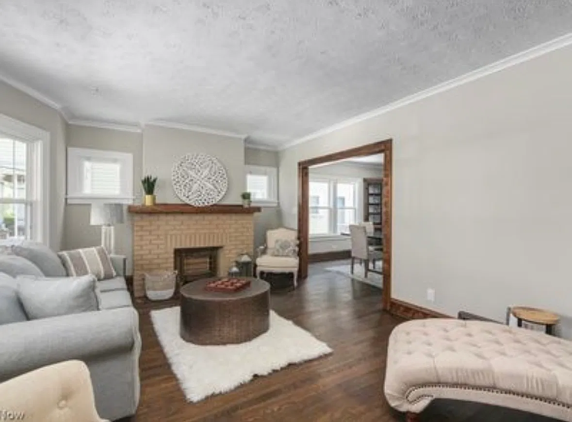 2 bed, 900 sqft, $1,700 — Photo 3