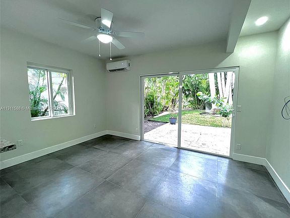 4th image of 1511 NE 109th St #1511