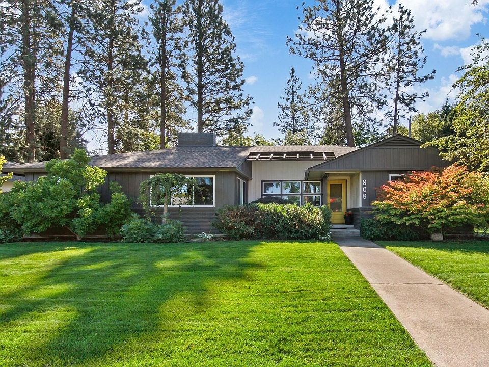 1st image of 909 W 31st Ave