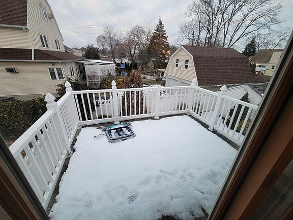 5th image of 2519 Belmond Ave
