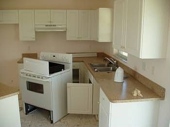 3rd image of 2029 NE 6th Ave