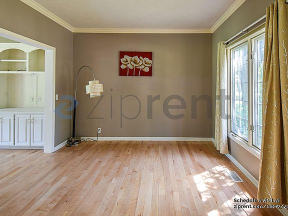 Off Family room 2