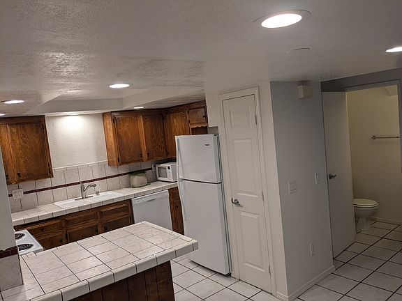 4th image of 4844 71st St APT C