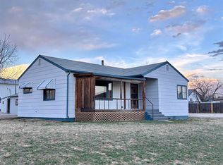610 Charles St, Douglas, WY 82633