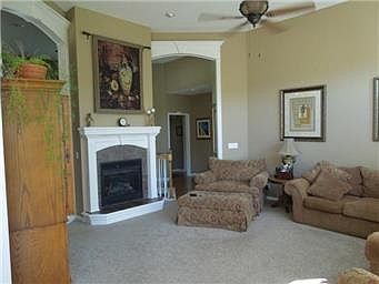 4th image of 12115 Pine Valley Dr